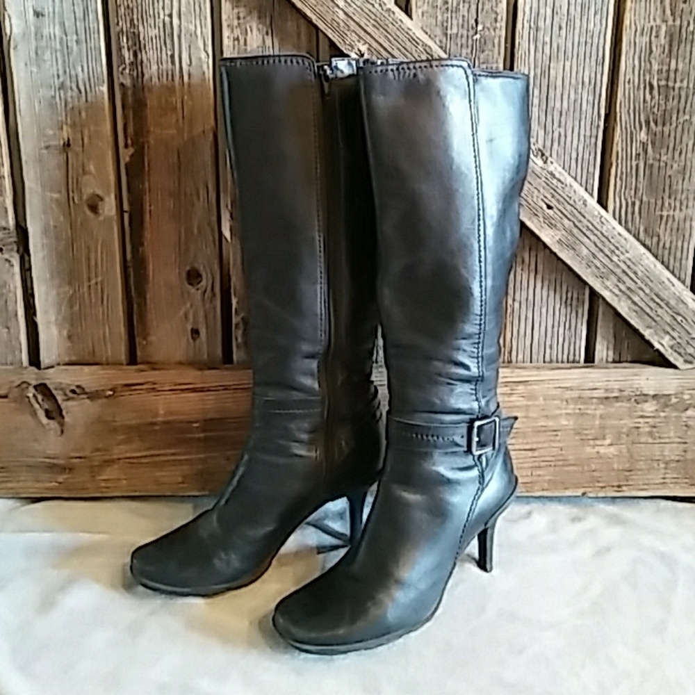 Gianni Bini Black Leather Heel Boots